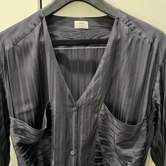 Aritzia Wilfred shirt size small - Picture 2 of 4